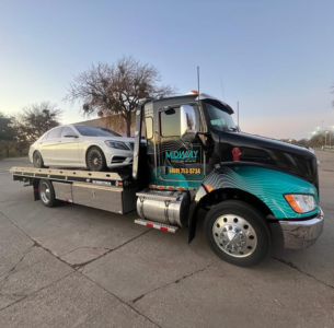 Navigating Medium Duty Towing : Midcity Towing’s Reliable Services